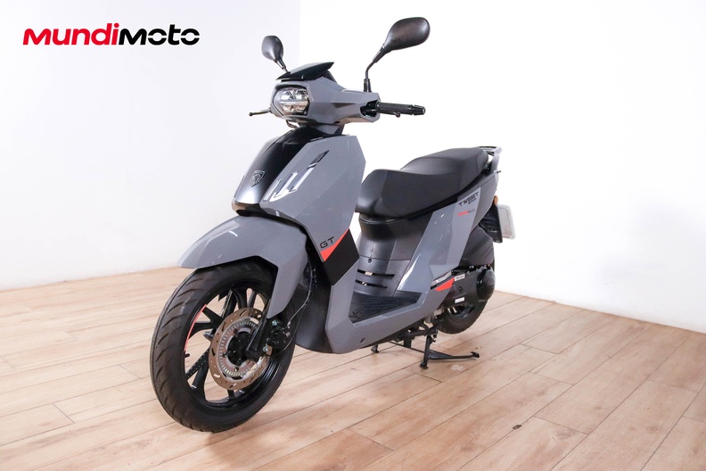 Motorbike image 7