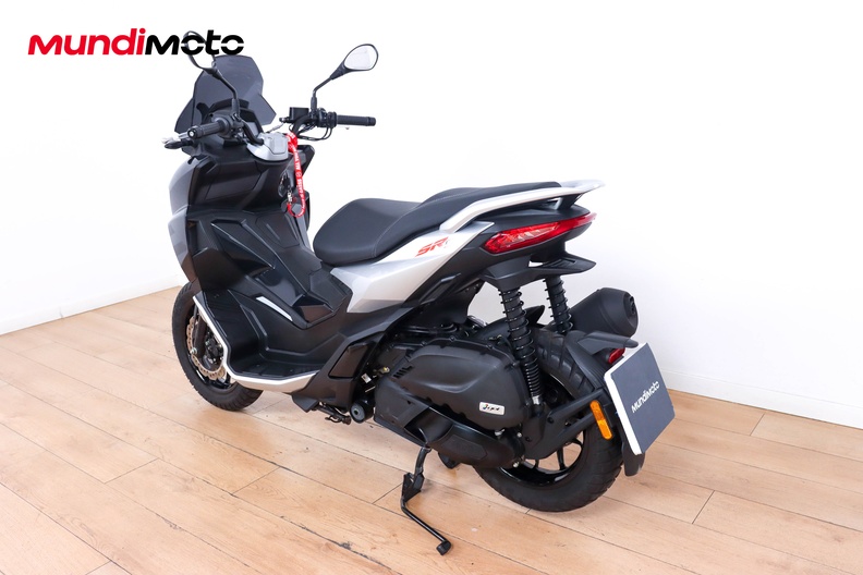 Motorbike image 6