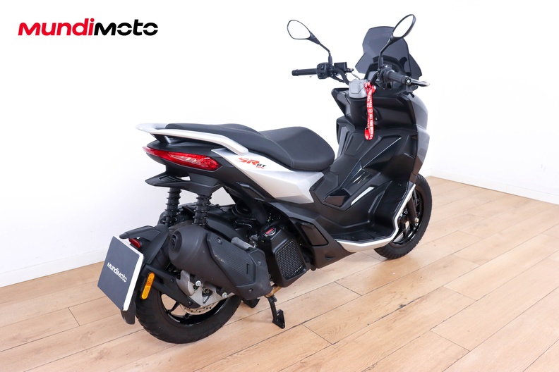 Motorbike image 2