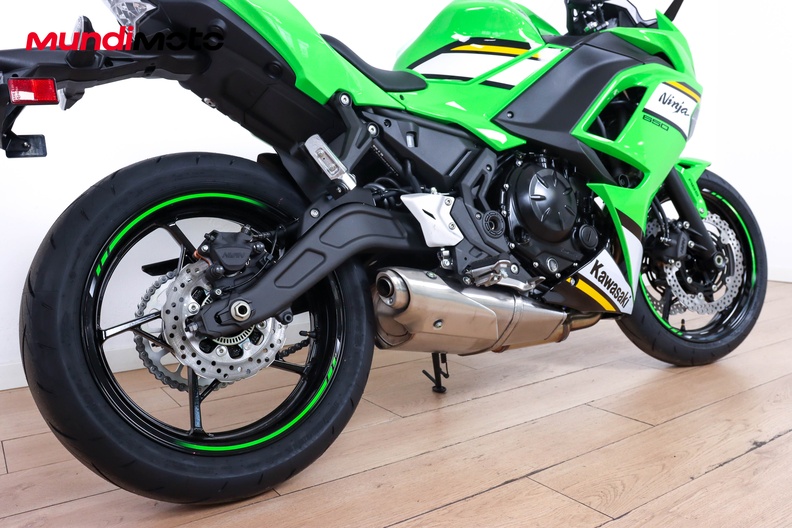 Motorbike image 3