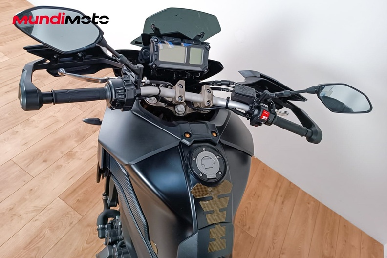 Motorbike image 10
