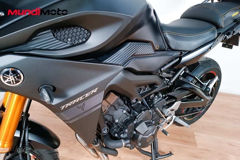 Motorbike image 9