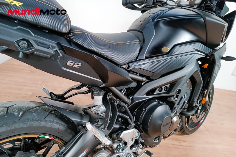 Motorbike image 3