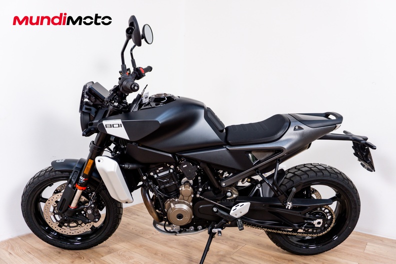 Motorbike image 5