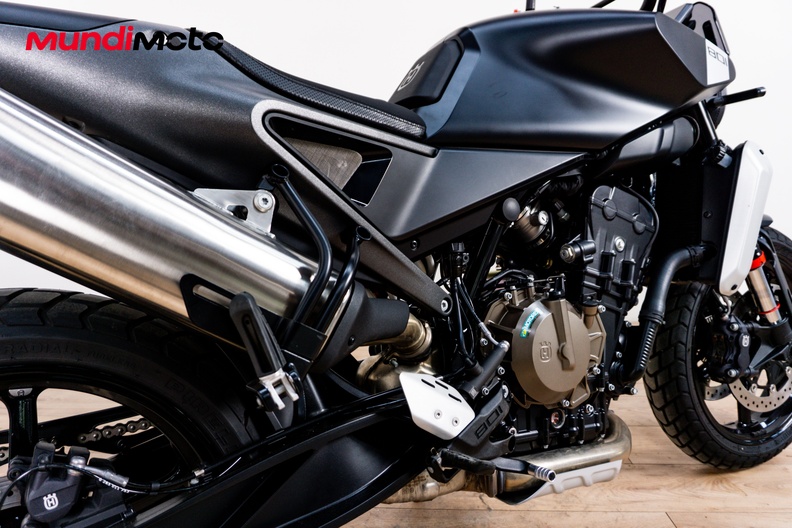 Motorbike image 3