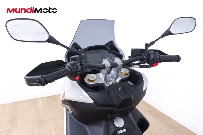 Motorbike image 10
