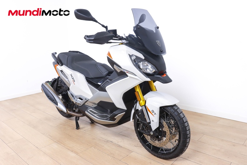 Motorbike image 1
