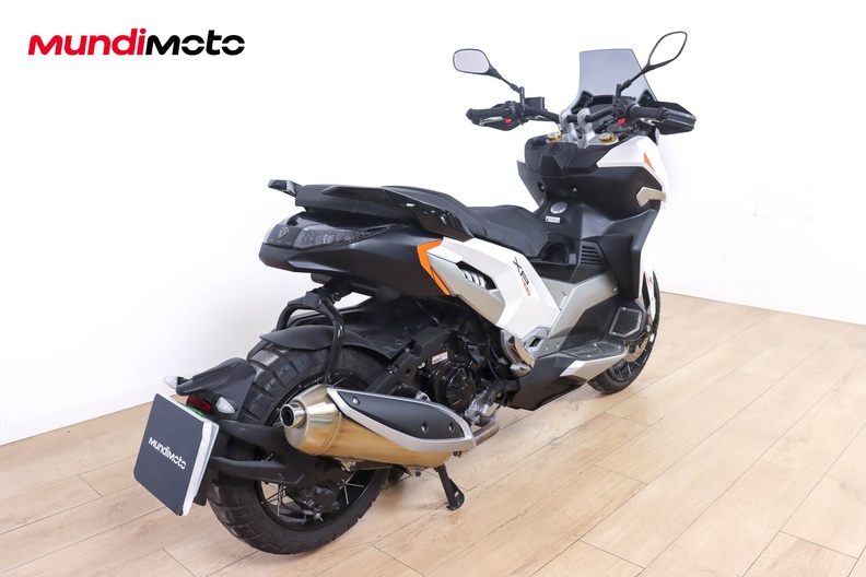 Motorbike image 2