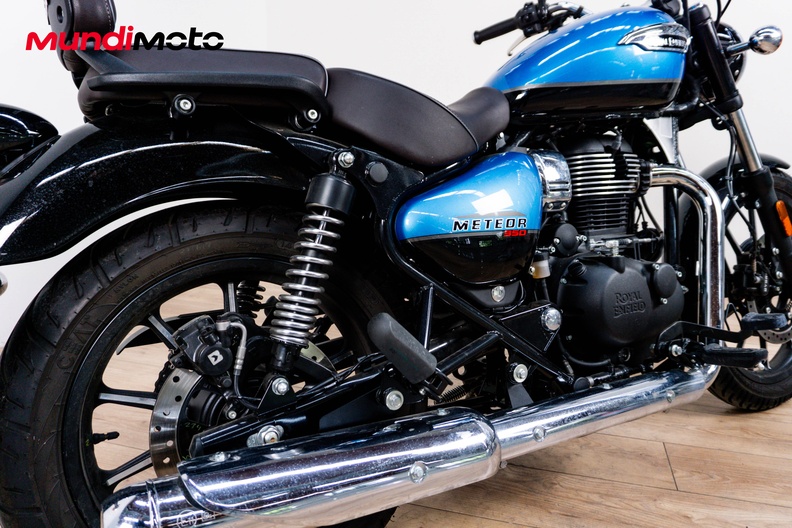 Motorbike image 3