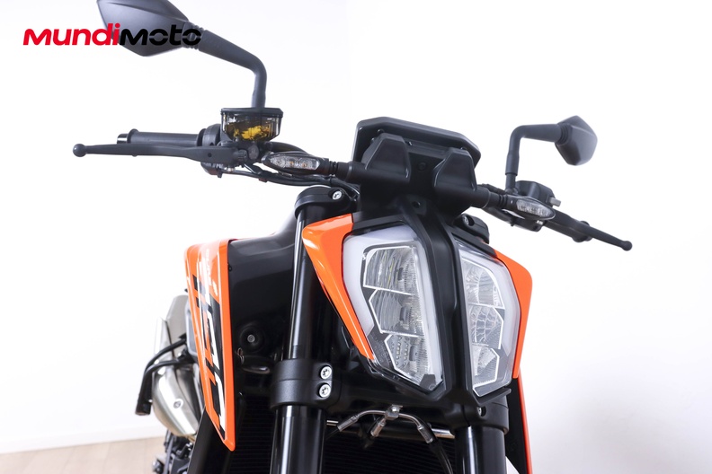 Motorbike image 4