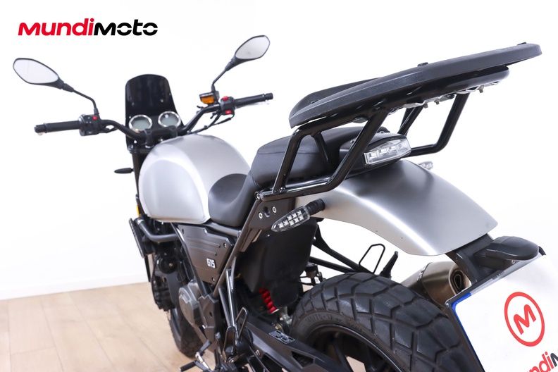 Motorbike image 9