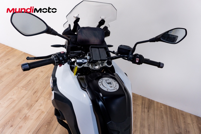 Motorbike image 10