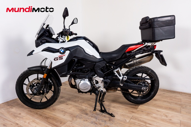 Motorbike image 5