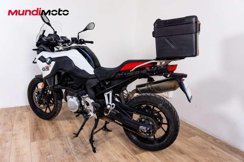 Motorbike image 7
