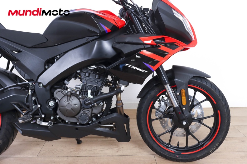 Motorbike image 12
