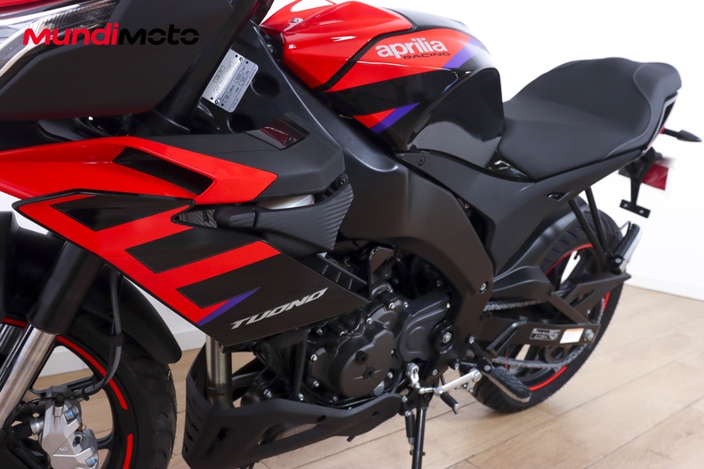 Motorbike image 8