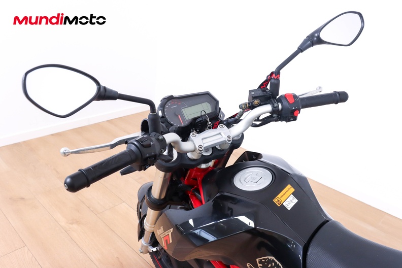 Motorbike image 10