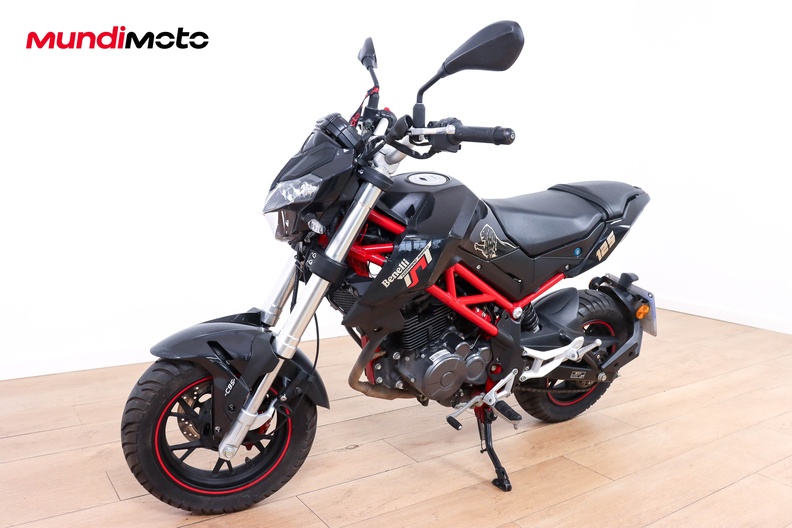 Motorbike image 6