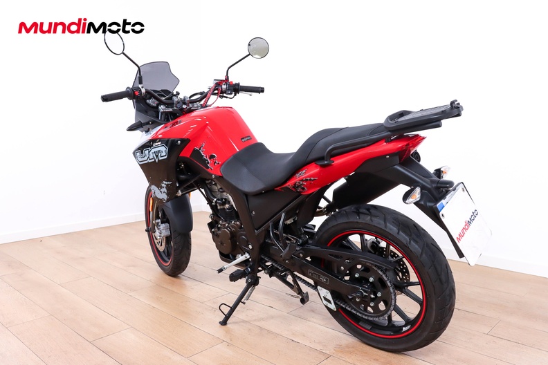 Motorbike image 7