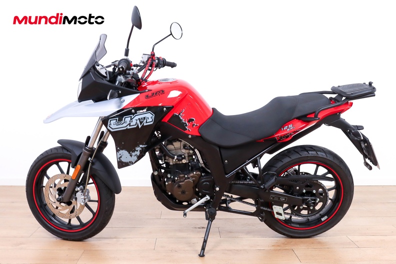 Motorbike image 5