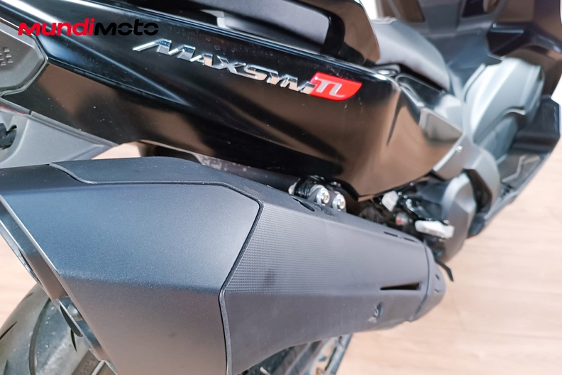 Motorbike image 3