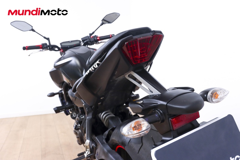 Motorbike image 9
