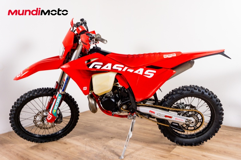 Motorbike image 5