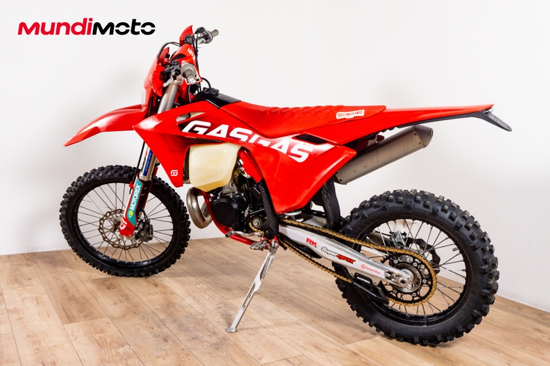 Motorbike image 7
