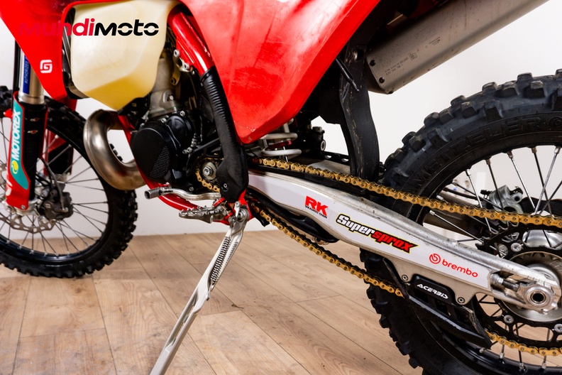 Motorbike image 8