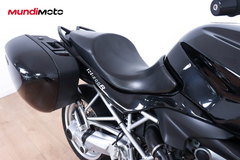 Motorbike image 12