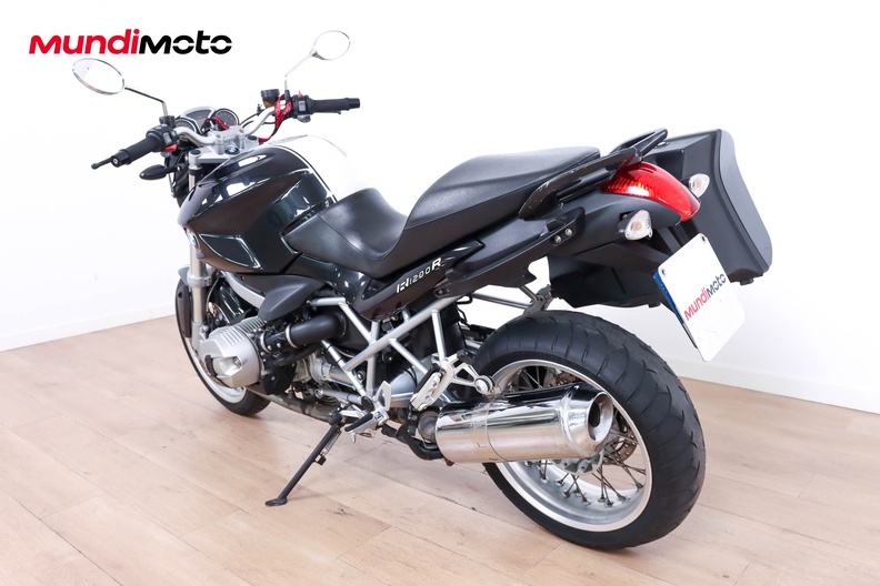Motorbike image 7