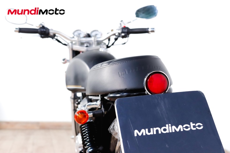 Motorbike image 9