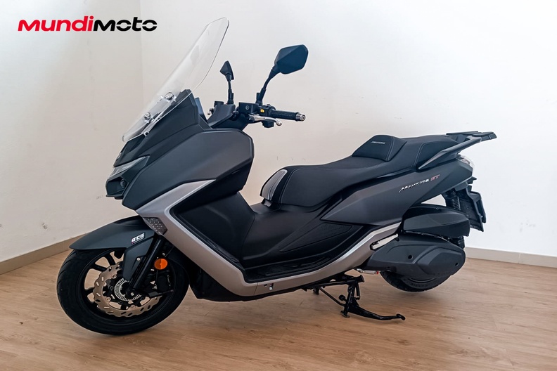 Motorbike image 6