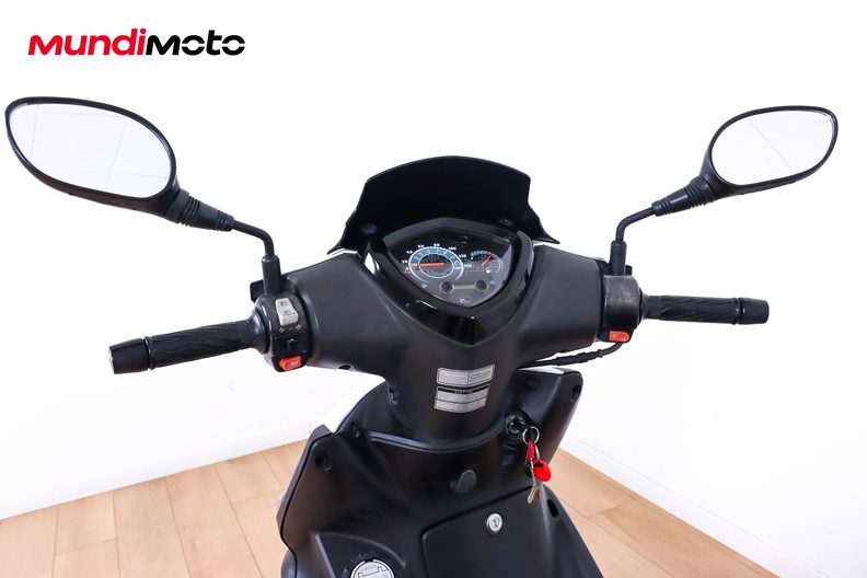 Motorbike image 10