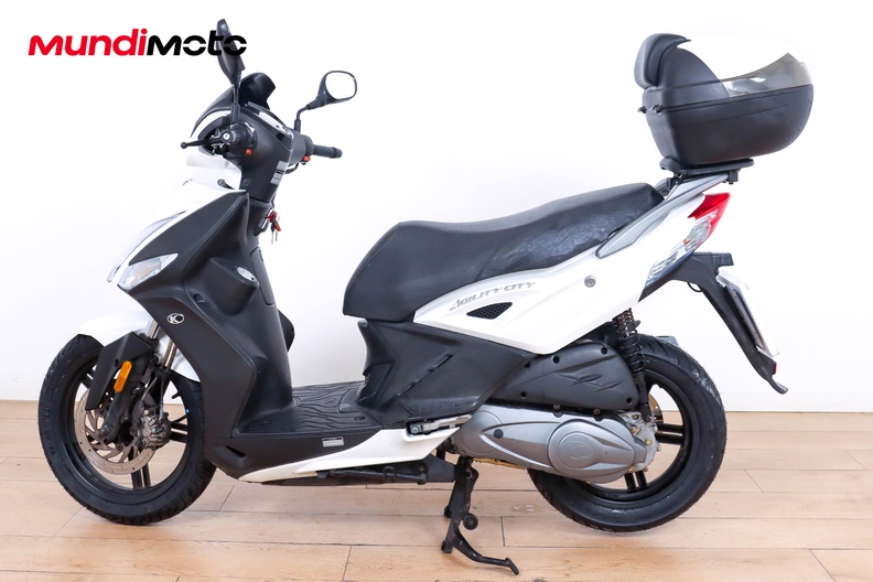 Motorbike image 5