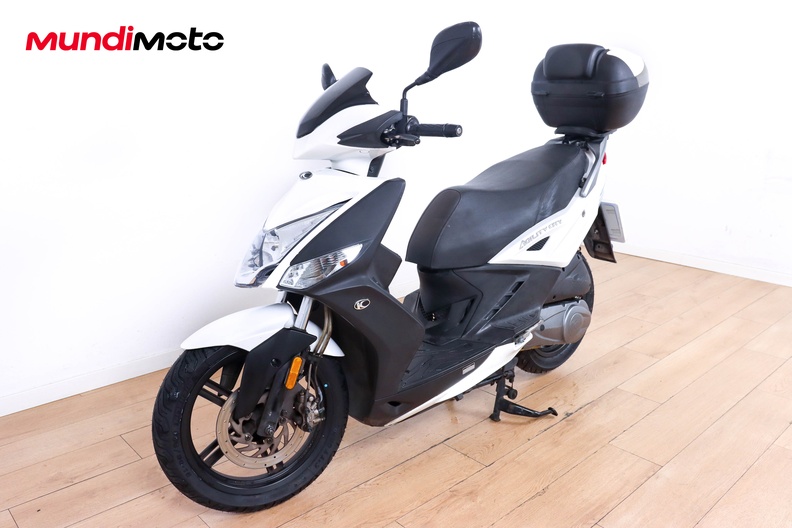Motorbike image 7