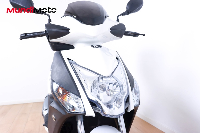 Motorbike image 4
