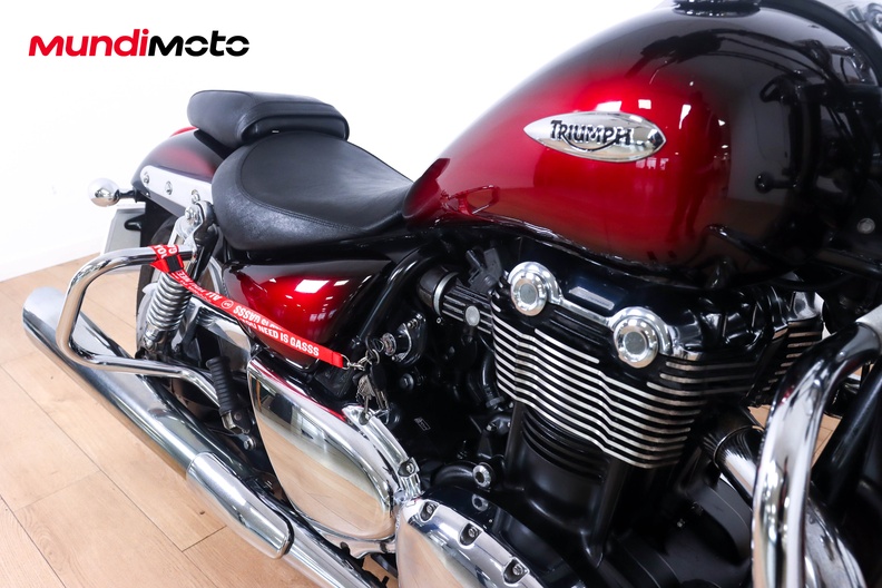 Motorbike image 12