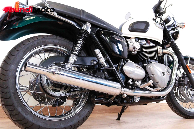 Motorbike image 3