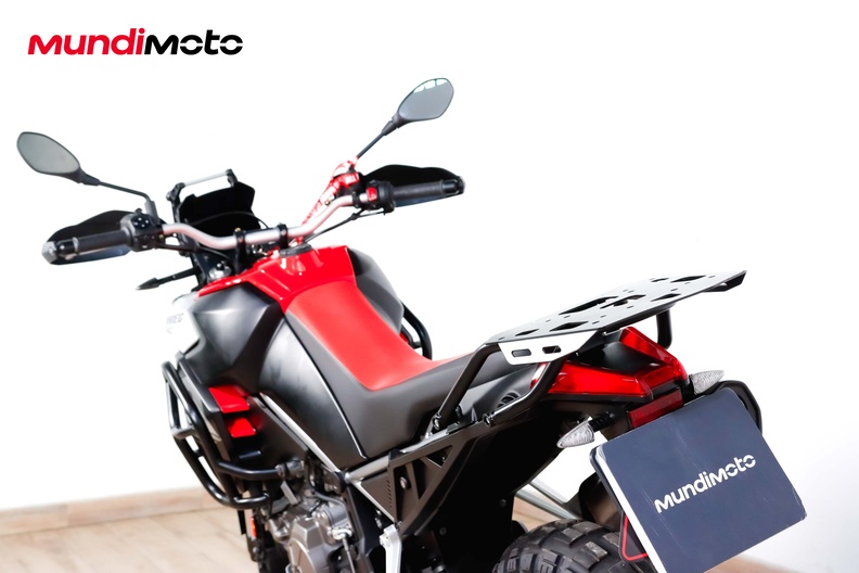 Motorbike image 9