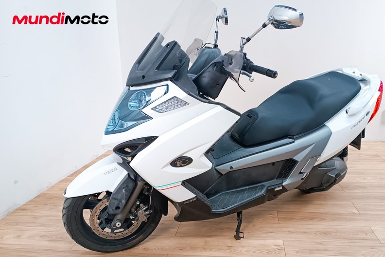 Motorbike image 6
