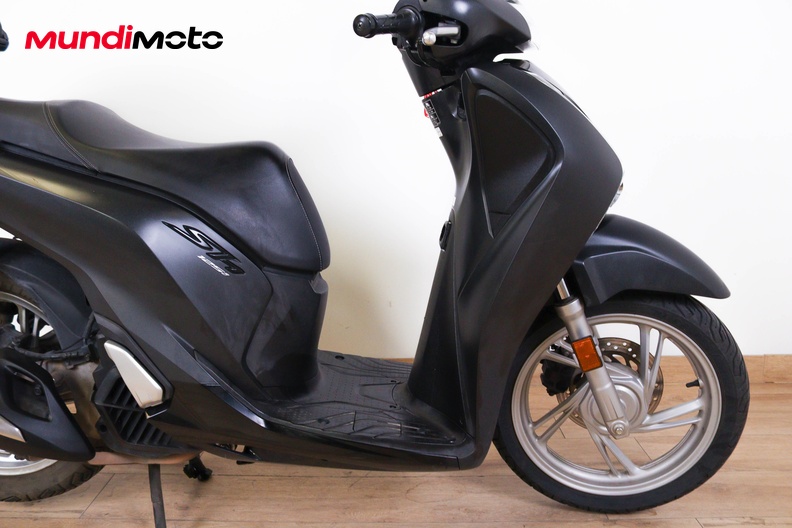 Motorbike image 12