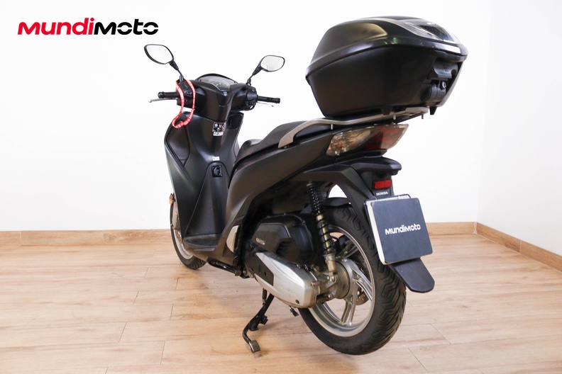 Motorbike image 7