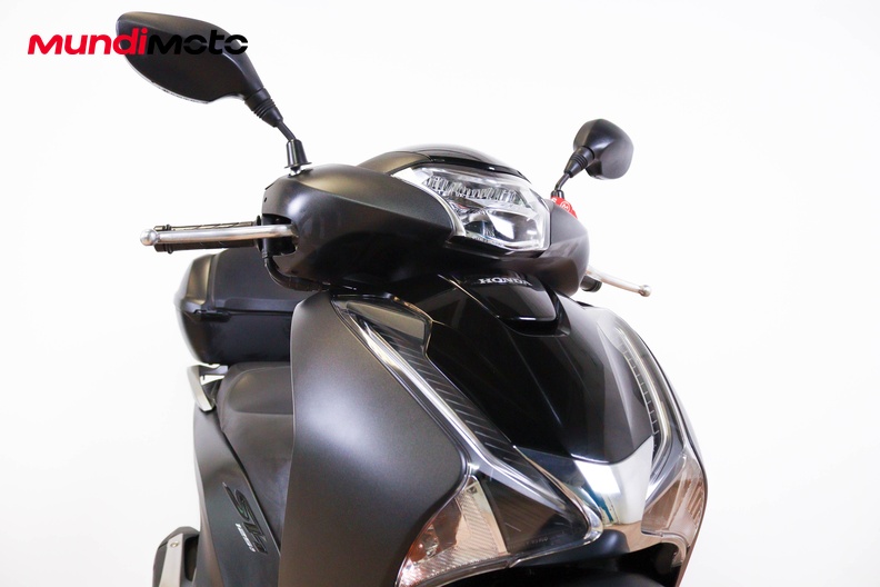 Motorbike image 4