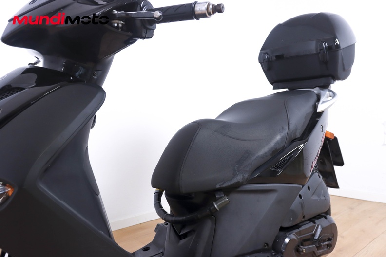 Motorbike image 8