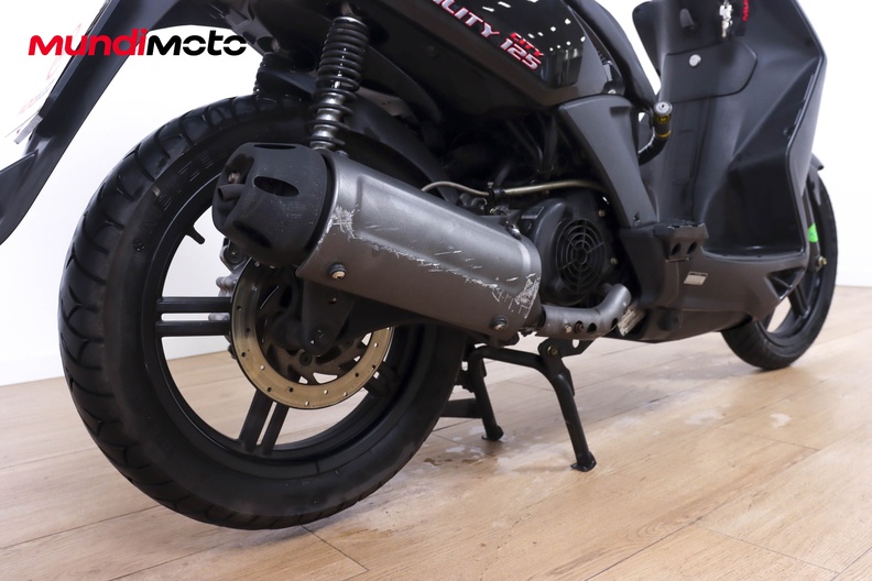 Motorbike image 3