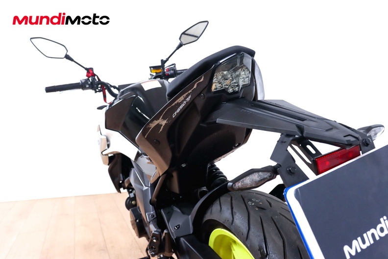 Motorbike image 9