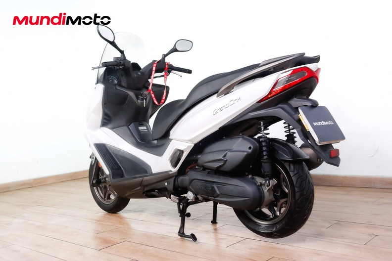 Motorbike image 6