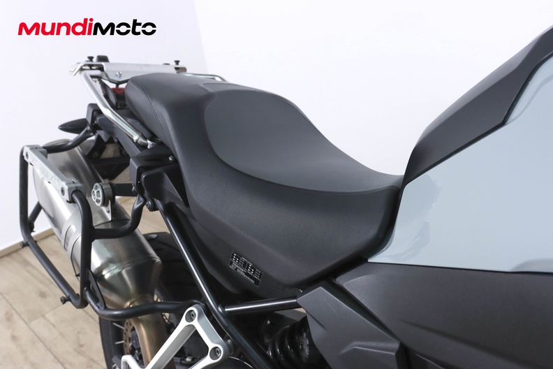 Motorbike image 12