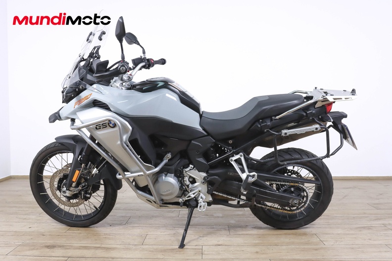 Motorbike image 5